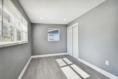 Villa ou maison à louer à Port Richey, Floride: 3 chambres, 130.43 m2 № 2425470 - photo 27