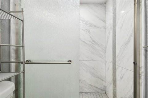 Villa ou maison à louer à Port Richey, Floride: 3 chambres, 130.43 m2 № 2425470 - photo 23
