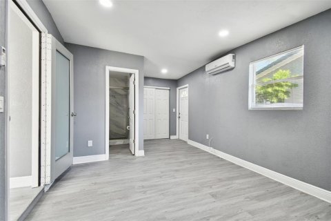 Villa ou maison à louer à Port Richey, Floride: 3 chambres, 130.43 m2 № 2425470 - photo 18