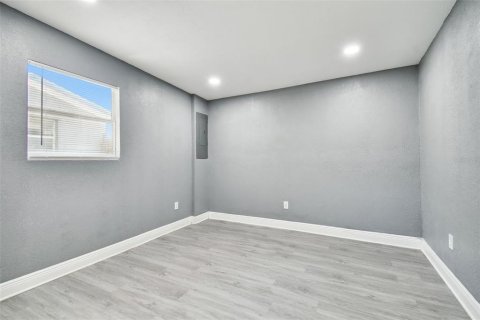 Villa ou maison à louer à Port Richey, Floride: 3 chambres, 130.43 m2 № 2425470 - photo 17