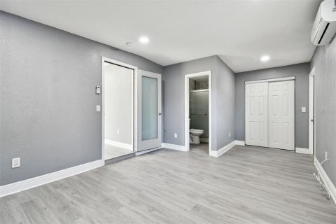 Villa ou maison à louer à Port Richey, Floride: 3 chambres, 130.43 m2 № 2425470 - photo 19