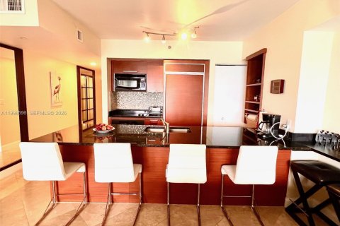Condo in Hallandale Beach, Florida, 1 bedroom  № 2060465 - photo 6
