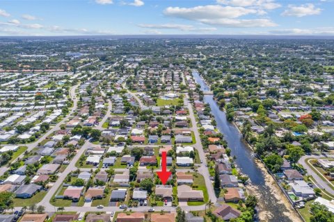 Villa ou maison à vendre à Tamarac, Floride: 2 chambres, 126.9 m2 № 1799306 - photo 23