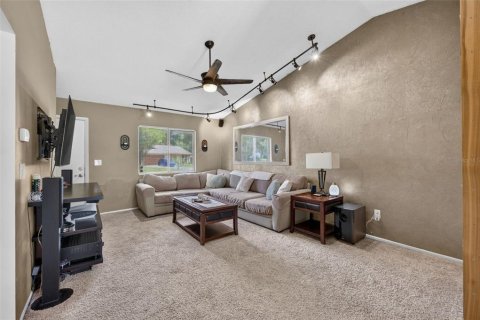 Casa en venta en Orlando, Florida, 3 dormitorios, 119.38 m2 № 2354776 - foto 5
