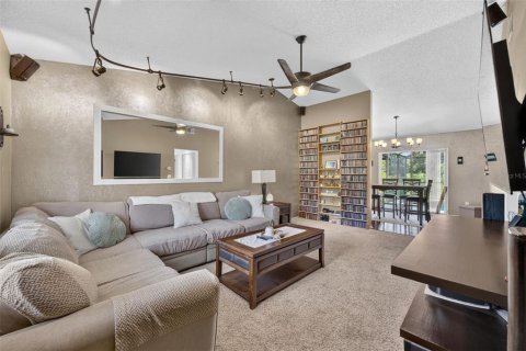 Casa en venta en Orlando, Florida, 3 dormitorios, 119.38 m2 № 2354776 - foto 3