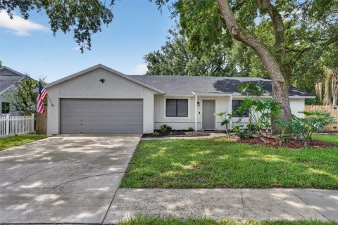 House in Orlando, Florida 3 bedrooms, 119.38 sq.m. № 2354776