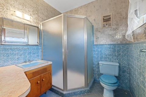 Terreno en venta en Miami Beach, Florida № 1999818 - foto 13