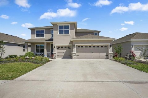 Villa ou maison à louer à Lakewood Ranch, Floride: 4 chambres, 307.88 m2 № 2427398 - photo 2