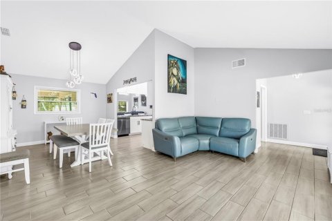 Villa ou maison à vendre à Largo, Floride: 3 chambres, 188.87 m2 № 1883957 - photo 4