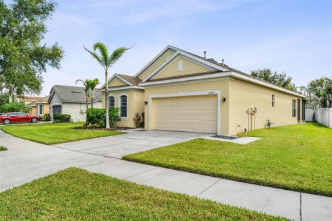 House in Riverview, Florida 3 bedrooms, 153.94 sq.m. № 2239275 - photo 4