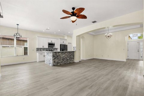 House in Riverview, Florida 3 bedrooms, 153.94 sq.m. № 2239275 - photo 12