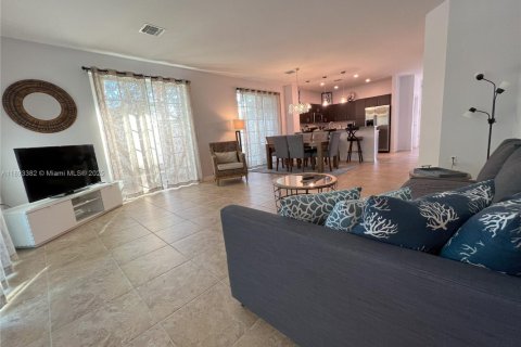 Touwnhouse à vendre à Pompano Beach, Floride: 3 chambres, 139.35 m2 № 2021777 - photo 3