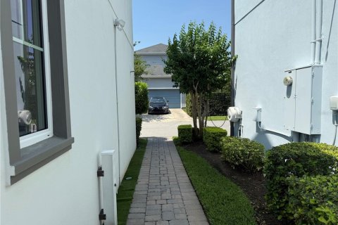 Appartement à louer à Orlando, Floride: 1 chambre, 83.61 m2 № 2388179 - photo 2