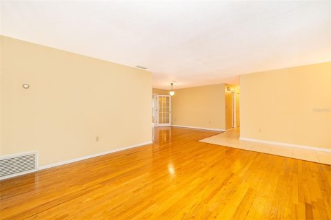 House in Leesburg, Florida 4 bedrooms, 282.89 sq.m. № 1732891 - photo 26