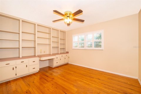 House in Leesburg, Florida 4 bedrooms, 282.89 sq.m. № 1732891 - photo 22