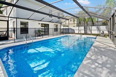 House in Kissimmee, Florida 3 bedrooms, 158.4 sq.m. № 2329851 - photo 24