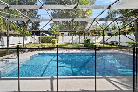 House in Kissimmee, Florida 3 bedrooms, 158.4 sq.m. № 2329851 - photo 16