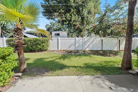 House in Kissimmee, Florida 3 bedrooms, 158.4 sq.m. № 2329851 - photo 23