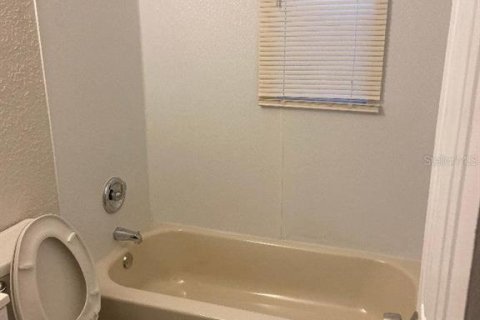Casa en alquiler en Saint Petersburg, Florida, 3 dormitorios, 95.41 m2 № 1901803 - foto 12