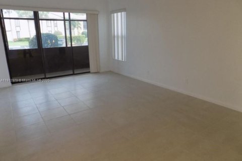 Copropriété à louer à West Palm Beach, Floride: 2 chambres, 103.21 m2 № 1971492 - photo 3