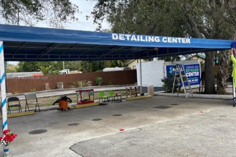 Propiedad comercial en venta en Palm City, Florida № 2081646 - foto 5