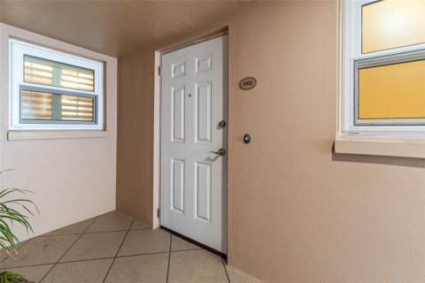 Condo in Saint Petersburg, Florida, 3 bedrooms  № 1410232 - photo 3