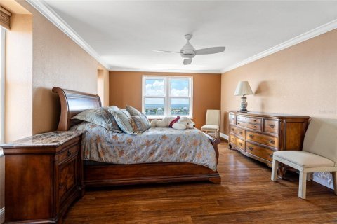 Condo in Saint Petersburg, Florida, 3 bedrooms  № 1410232 - photo 17