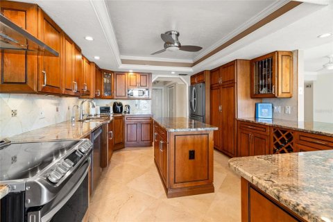 Condo in Saint Petersburg, Florida, 3 bedrooms  № 1410232 - photo 8