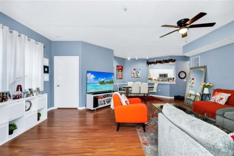 Condo in Orlando, Florida, 3 bedrooms  № 1787536 - photo 17