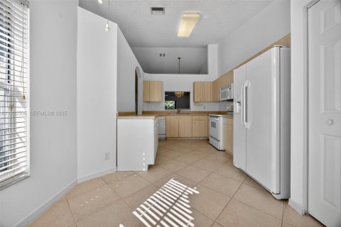 Townhouse in Delray Beach, Florida 2 bedrooms, 128.02 sq.m. № 1991561 - photo 15