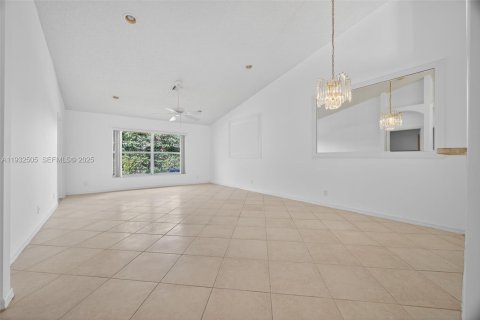 Townhouse in Delray Beach, Florida 2 bedrooms, 128.02 sq.m. № 1991561 - photo 8