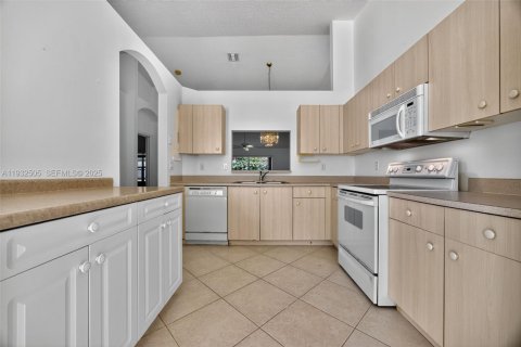 Townhouse in Delray Beach, Florida 2 bedrooms, 128.02 sq.m. № 1991561 - photo 14