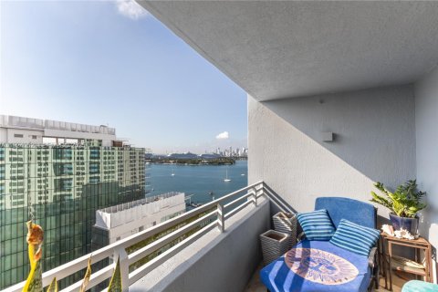 Condo in Miami Beach, Florida, 1 bedroom  № 2039836 - photo 10