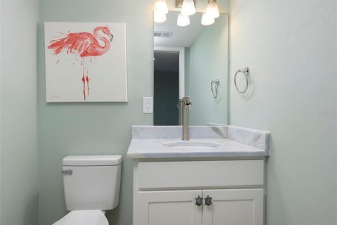 Condominio en venta en Treasure Island, Florida, 1 dormitorio, 82.22 m2 № 2148184 - foto 9