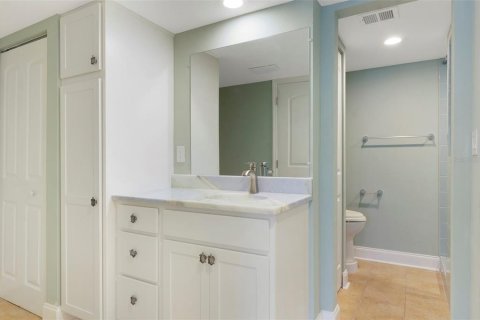 Condominio en venta en Treasure Island, Florida, 1 dormitorio, 82.22 m2 № 2148184 - foto 10
