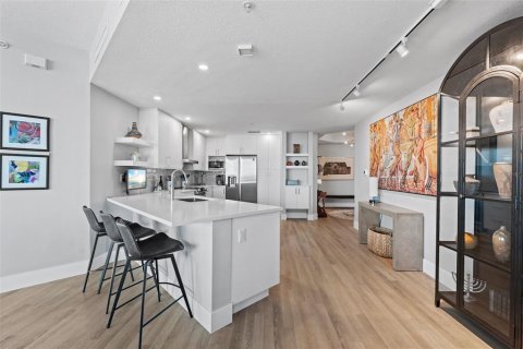 Copropriété à vendre à Sarasota, Floride: 3 chambres, 187.11 m2 № 1894118 - photo 9