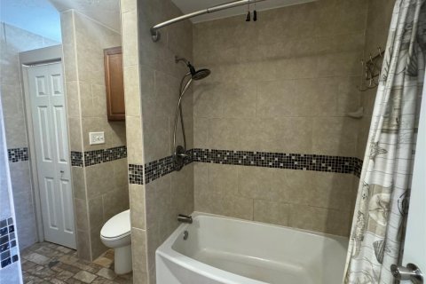 Townhouse in Pompano Beach, Florida 2 bedrooms, 96.62 sq.m. № 2400021 - photo 10