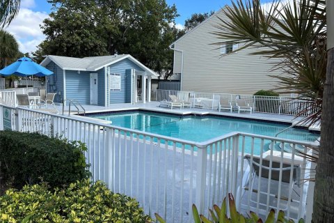 Townhouse in Pompano Beach, Florida 2 bedrooms, 96.62 sq.m. № 2400021 - photo 15