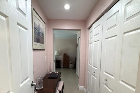 Villa ou maison à vendre à Pinellas Park, Floride: 5 chambres, 189.33 m2 № 2428642 - photo 15