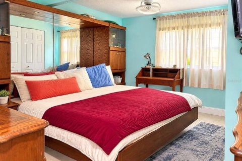 Villa ou maison à vendre à Pinellas Park, Floride: 5 chambres, 189.33 m2 № 2428642 - photo 6