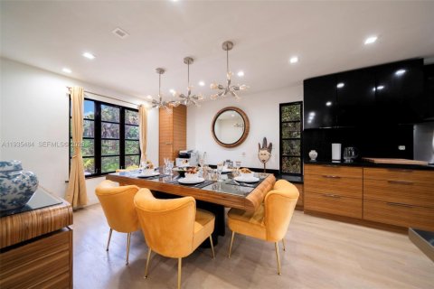 House in LaBelle, Florida 3 bedrooms, 241.45 sq.m. № 1993858 - photo 12