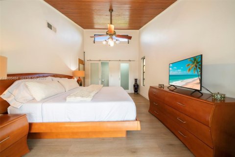 House in LaBelle, Florida 3 bedrooms, 241.45 sq.m. № 1993858 - photo 20