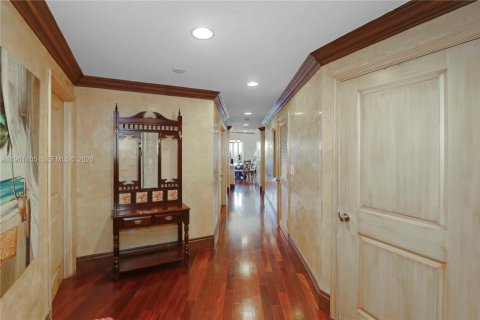 Condo à Coral Gables, Floride, 3 chambres  № 2024615