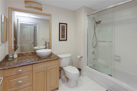 Copropriété à vendre à Coral Gables, Floride: 3 chambres, 153.66 m2 № 2024615 - photo 18