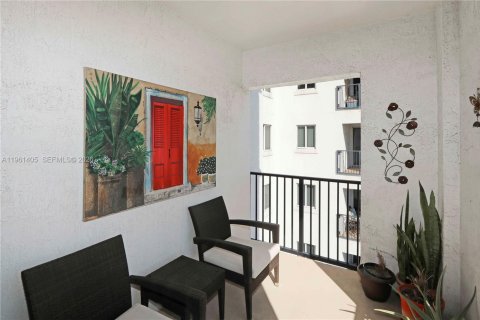 Copropriété à vendre à Coral Gables, Floride: 3 chambres, 153.66 m2 № 2024615 - photo 23