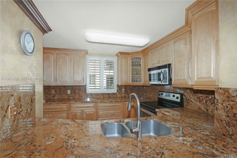 Copropriété à vendre à Coral Gables, Floride: 3 chambres, 153.66 m2 № 2024615 - photo 10