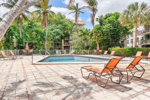 Condo in Miami, Florida, 2 bedrooms  № 2183138 - photo 18