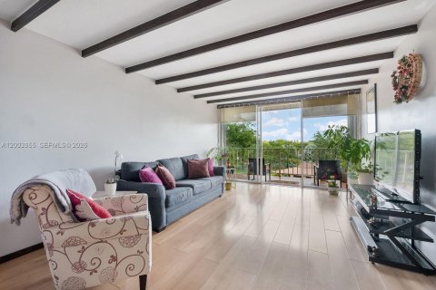Condo in Miami, Florida, 2 bedrooms  № 2183138 - photo 28