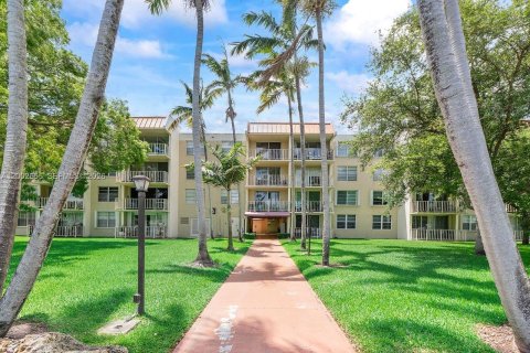 Condo in Miami, Florida, 2 bedrooms № 2183138