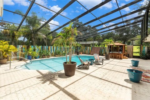 House in Zephyrhills, Florida 5 bedrooms, 292.64 sq.m. № 1873779 - photo 27